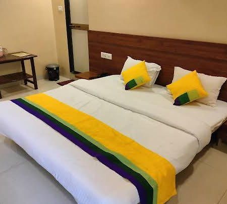 Hotel President House Matheran Exterior photo